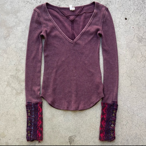 Free People Womens Art School Embroidered Cuff Waffle Knit Top Blouse size XS - Picture 2 of 7